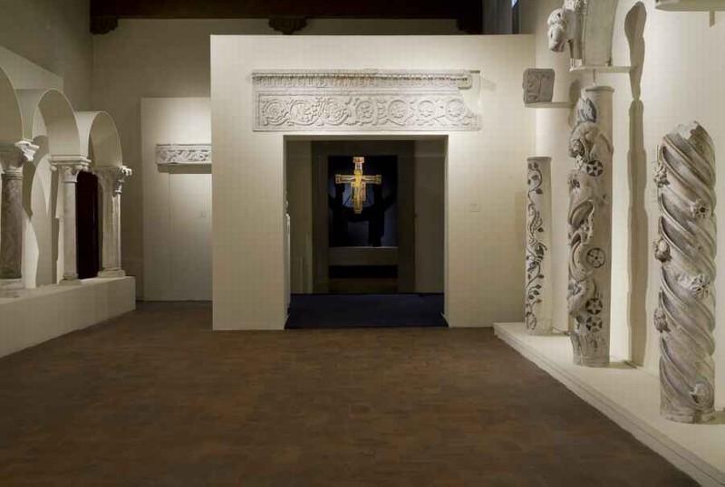 Section "From the Early Middle Ages to the Romanesque period", first floor